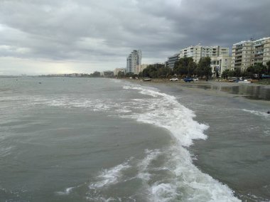 Kıbrıs 'taki güzel Akti Olympion Plajı Limasol