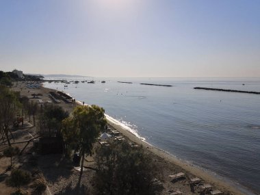 Kıbrıs 'taki güzel Akti Olympion Plajı Limasol