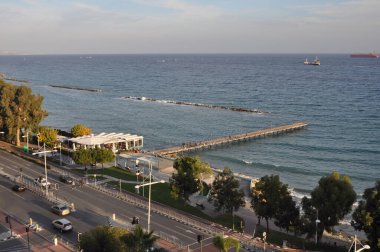 Kıbrıs 'taki güzel Limasol Enaerios Plajı Limasol