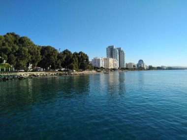 Kıbrıs 'taki güzel Limasol Enaerios Plajı Limasol