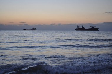 Kargo gemisi ulaşım