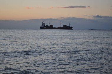 Kargo gemisi ulaşım