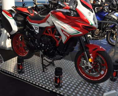 MV Agusta, Turismo Veloce 14 Eylül 2018 'de Kıbrıs' ın Limasol kentinde bulunan Limasol marinasındaki Motosiklet sergisinde