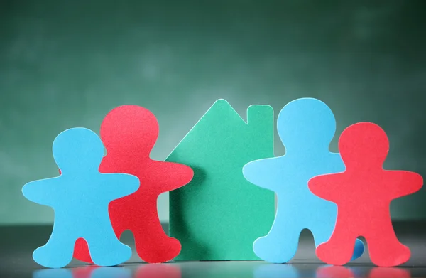 Family and house — Stock Photo, Image