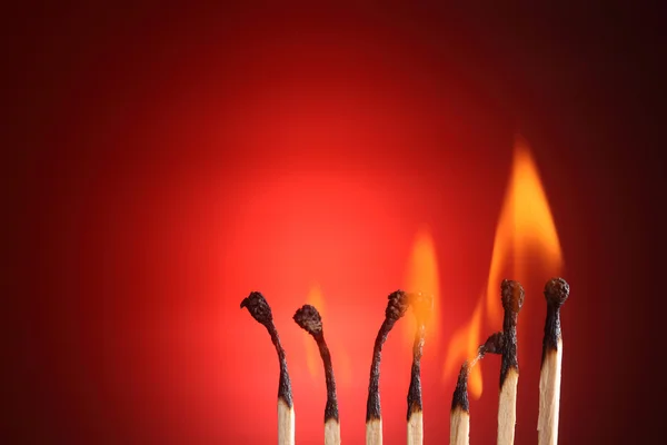 Brennende Streichhölzer — Stockfoto
