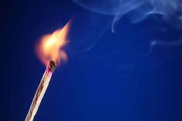 Light a fire — Stock Photo, Image