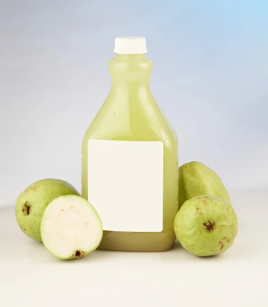 Botella de zumo de manzana — Foto de Stock