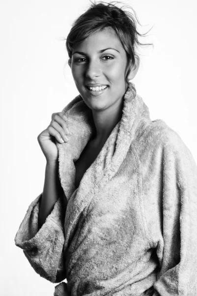 Portret van een meisje dragen van een badjas — Stockfoto