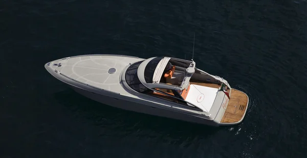 :Italy, off the coast of Naples, Flash luxury yacht (boatyard: Cantieri di Baia), aerial view — Stock Photo, Image