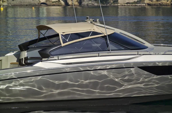 Italia, Baia (Napoli), One luxury yacht (Cantieri di Baia), luci di posizione — Foto Stock