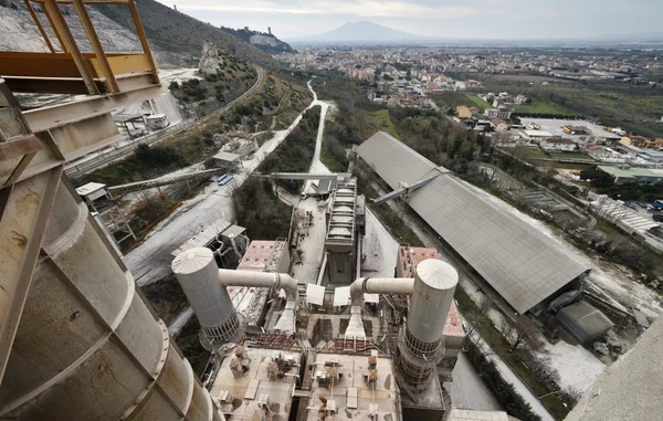 Italien, maddaloni (neapel), zementwerk — Stockfoto