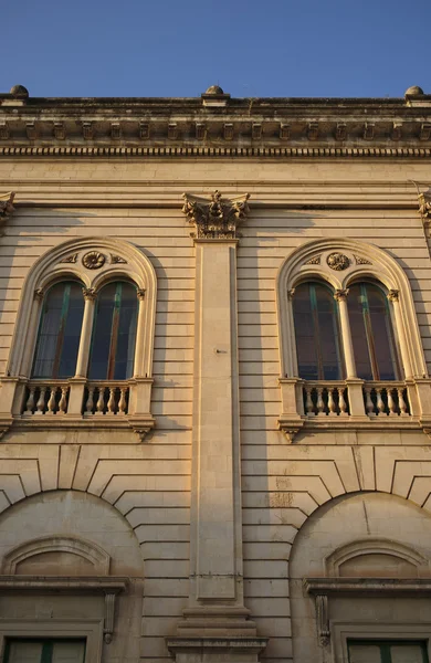 The Baroque townhall's building facade at sunset — Stock Photo, Image