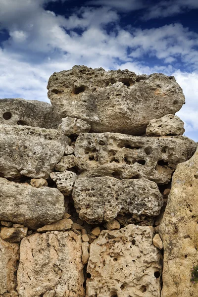 马耳他岛、 戈佐岛、 ggantija 寺庙 （3600-公元前 3000 年），废墟巨石复杂建成分三个阶段的农民和牧民的 inhabiti 社会 — 图库照片