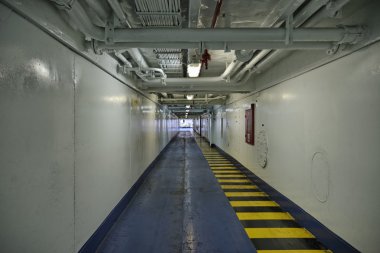 Italië, Sicilië kanaal, veerboot vervoer van auto's naar Sicilië