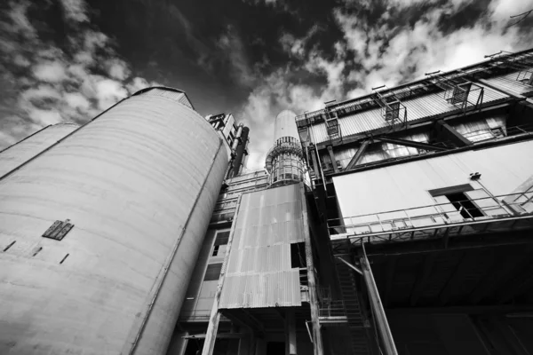 Italy, Maddaloni (Naples), cement factory — Stock Photo, Image