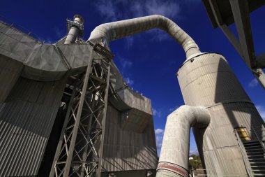 İtalya çimento fabrikası