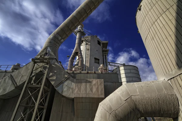 Cementfabrik i Italien — Stockfoto