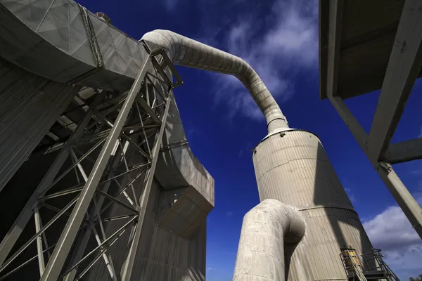 Cementfabriek in Italië — Stockfoto