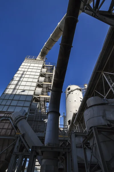 Italien, maddaloni, cementfabrik — Stockfoto