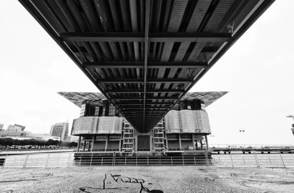 Portugal, Lisboa, Oceanario de Lisboa (Ocean rio de Lisboa), diseñado por el arquitecto estadounidense Peter Chermeyeff — Foto de Stock