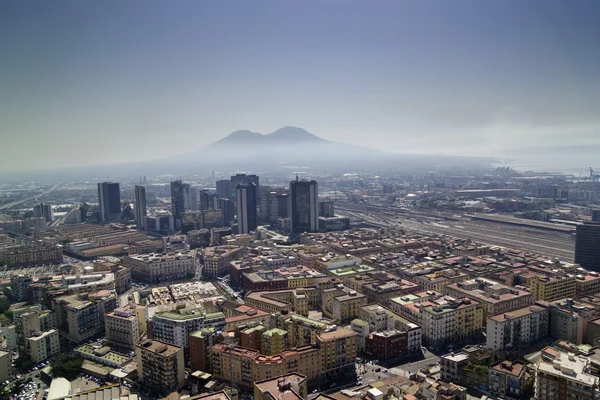 Şehir ve ticari merkezi havadan görünümü — Stok fotoğraf