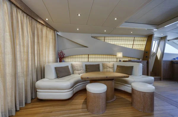 Włochy, alfamarine 78 luksusowy jacht, jadalnia — Zdjęcie stockowe