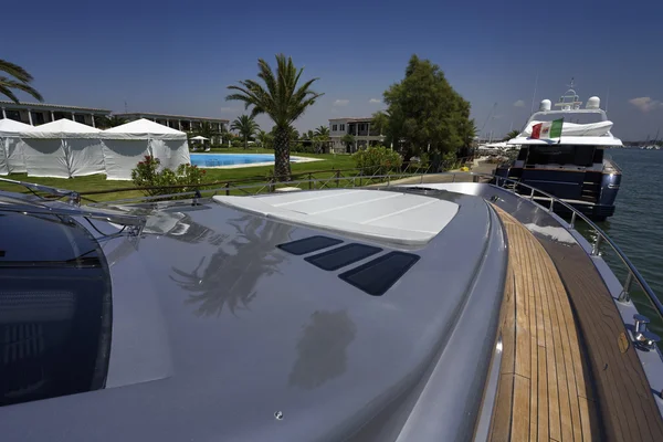 Alfamarine 72 luxury yacht — Stock Photo, Image