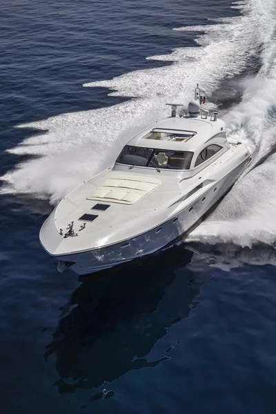 Rizzardi 73 luxury yacht — Stock Photo, Image