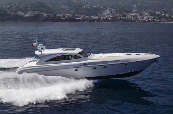 Rizzardi 73 luksusowy jacht — Zdjęcie stockowe