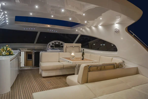 Luxury yacht — Stock Photo, Image