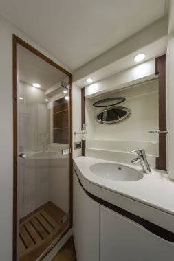 rizzardi 63ht yat, kıç Konuklar banyo