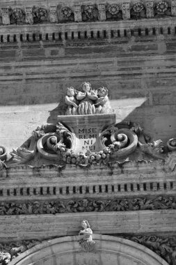 anime sante del purgatorio Kilisesi'nin Barok Cephesi