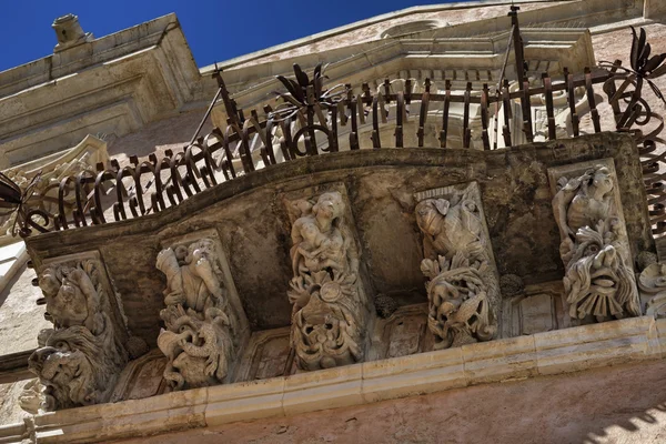 Barokowa fasada pałacu cosentini — Zdjęcie stockowe
