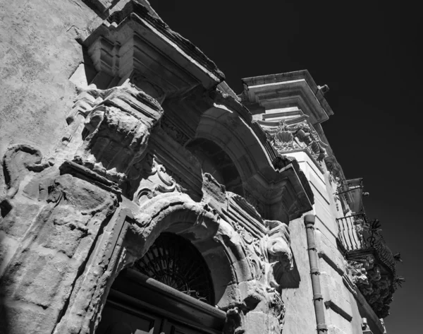 Cosentini 궁의 바로크 식 외관 — 스톡 사진