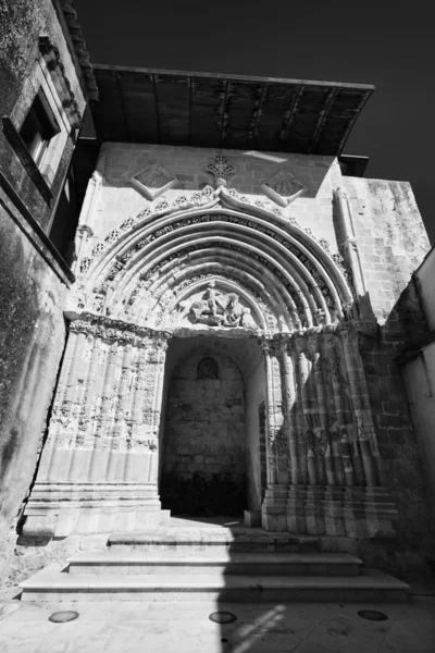 Il portale gotico della Cattedrale di San Giorgio — Foto Stock