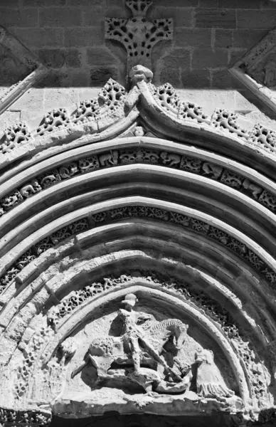A gotic Szent George bazilika portál — Stock Fotó