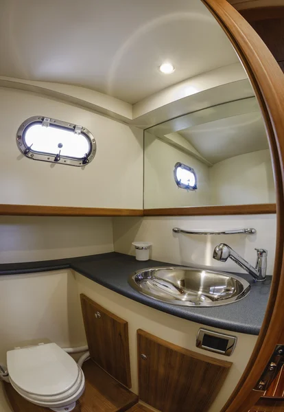 Bathroom at luxury yacht — Stock Photo, Image