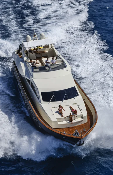 Italy, Tyrrhenian sea, off the coast of Viareggio, 82 'luxury yacht, aerial view — стоковое фото