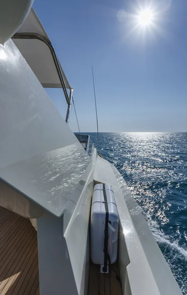 Flybridge at luxury yacht — Stock Photo, Image