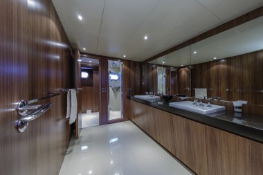 İtalya, viareggio, 82' lüks yat, büyük banyo