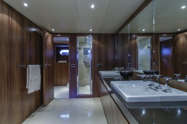 İtalya, viareggio, 82' lüks yat, büyük banyo