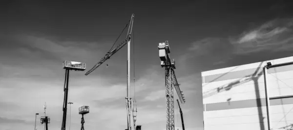 Tower cranes — Stock Photo, Image