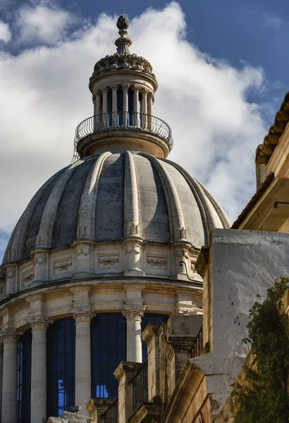 Włochy, Sycylia, ragusa ibla, Kopuła katedry św. — Zdjęcie stockowe