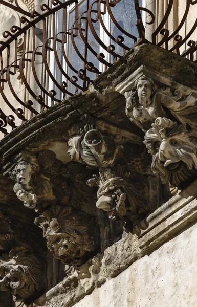 Italy, Sicily, Ragusa Ibla, the baroque facade of Cosentini Palace — Stock Photo, Image