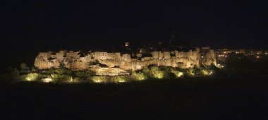 İtalya, Toskana, pitigliano şehir gece