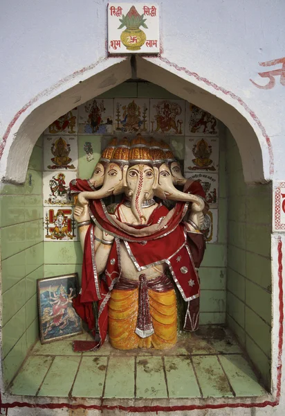 Ganesh hindu statue — Stock Photo, Image