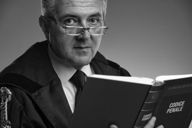 Orta yaş avukat stüdyo portre