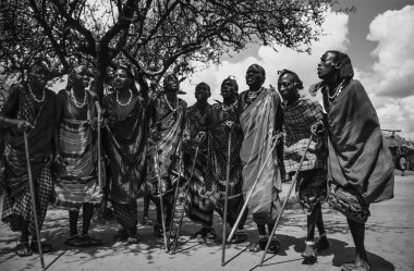 Kenya, tsavo Doğu Milli Parkı, masai Köyü, masai erkek dans