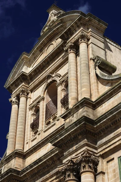 Fachada de iglesia barroca — Foto de Stock