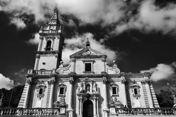 Fasáda katedrály St. john — Stock fotografie